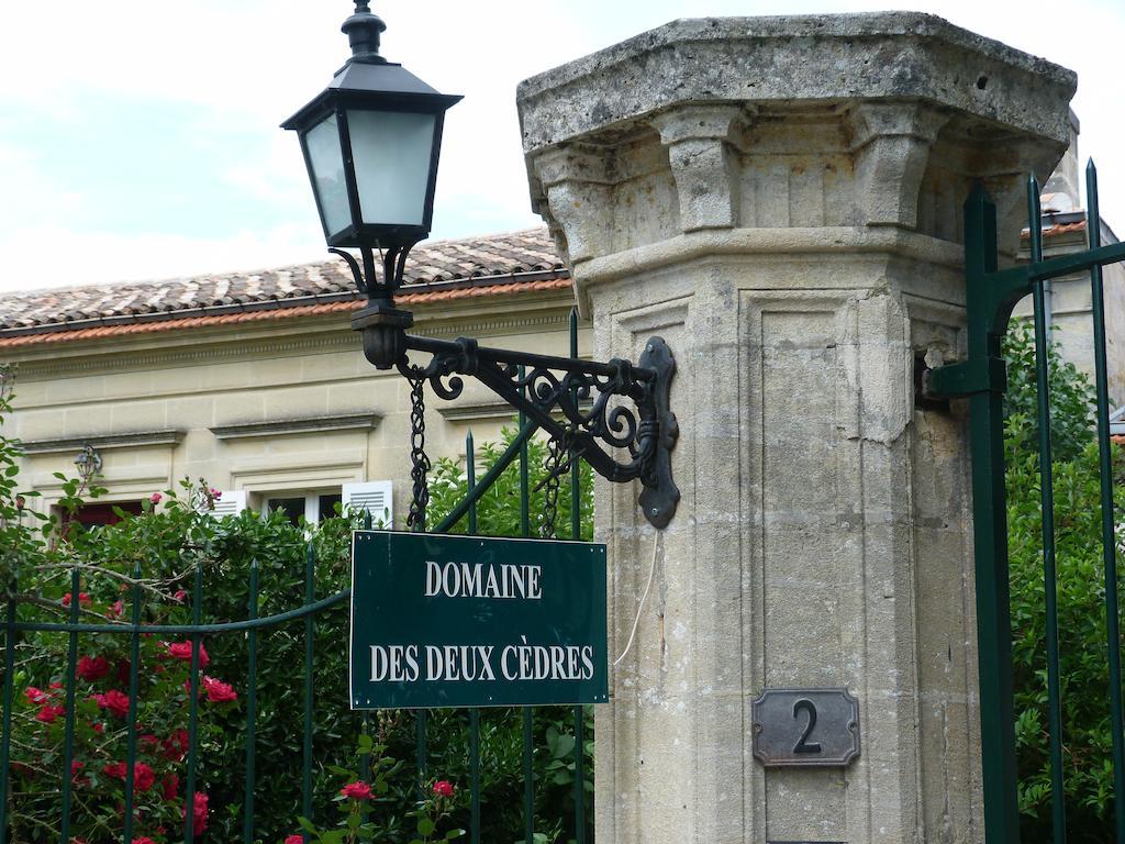 Domaine Des Deux Cedres Acomodação com café da manhã Gauriac Exterior foto